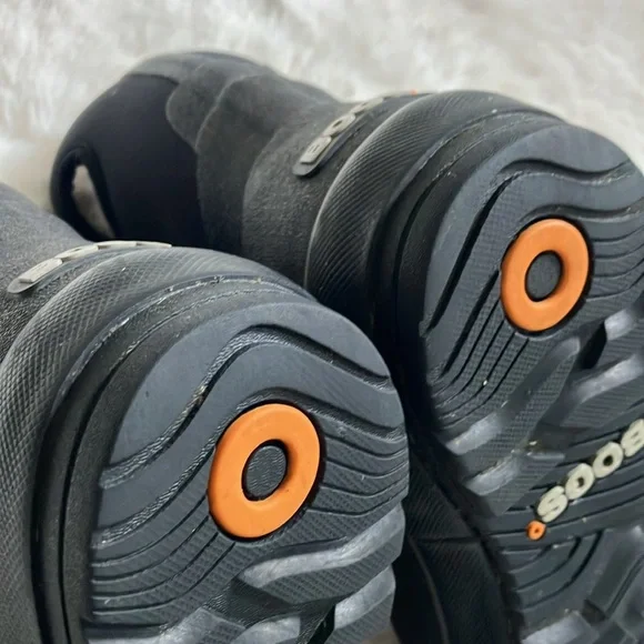 Bogs Classic II Mid Rain Boots - Picture 6 of 11